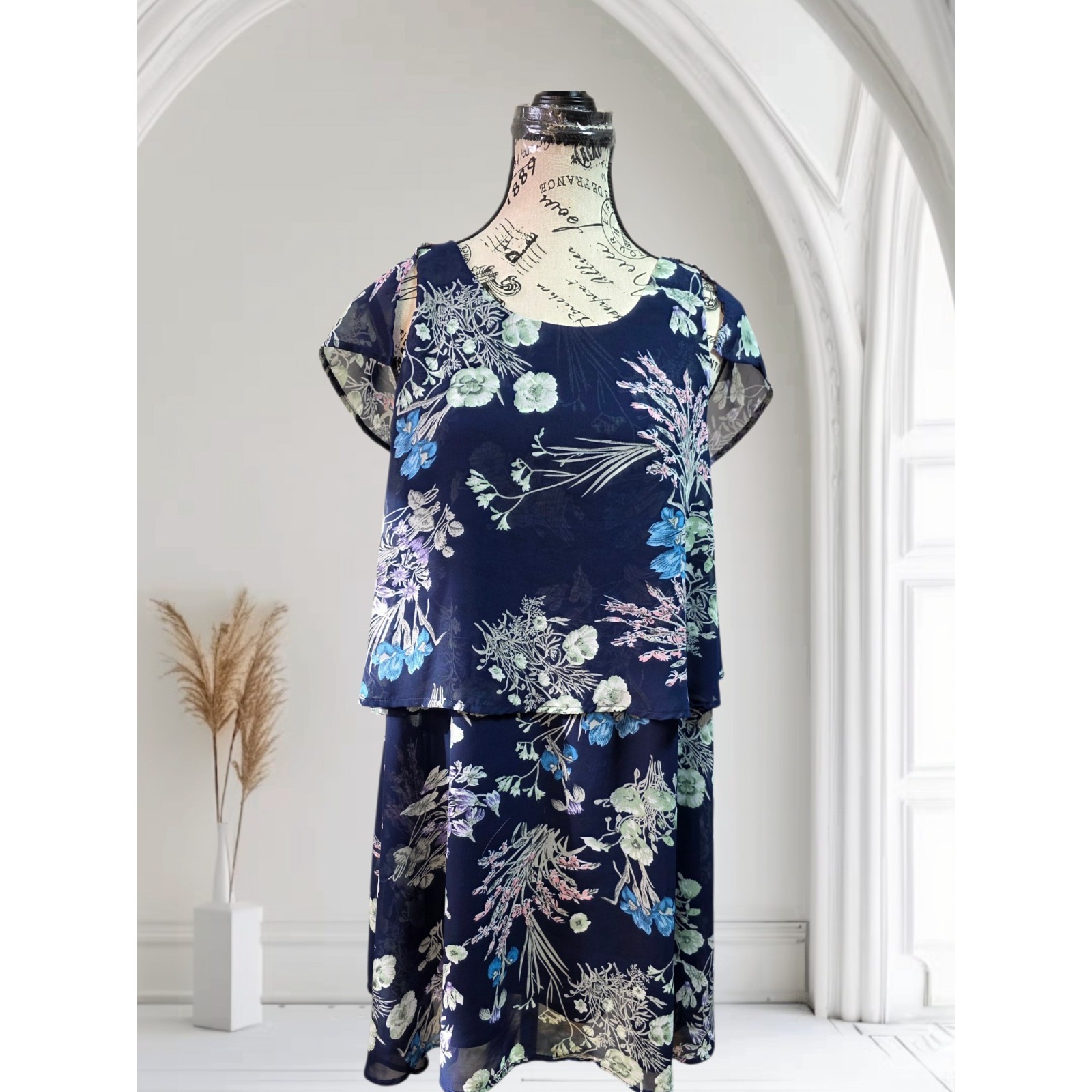 Entro Romantic Navy & Sage Garden Party Flutter Sleeve Dress Women's Whimsical